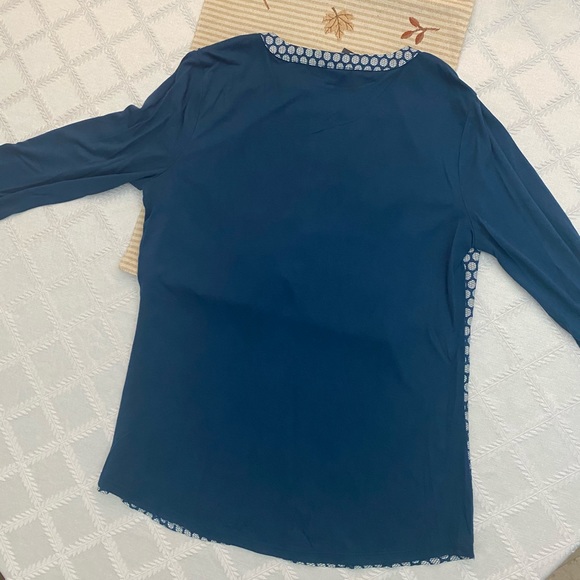 Ann Taylor blouse. - Picture 3 of 3